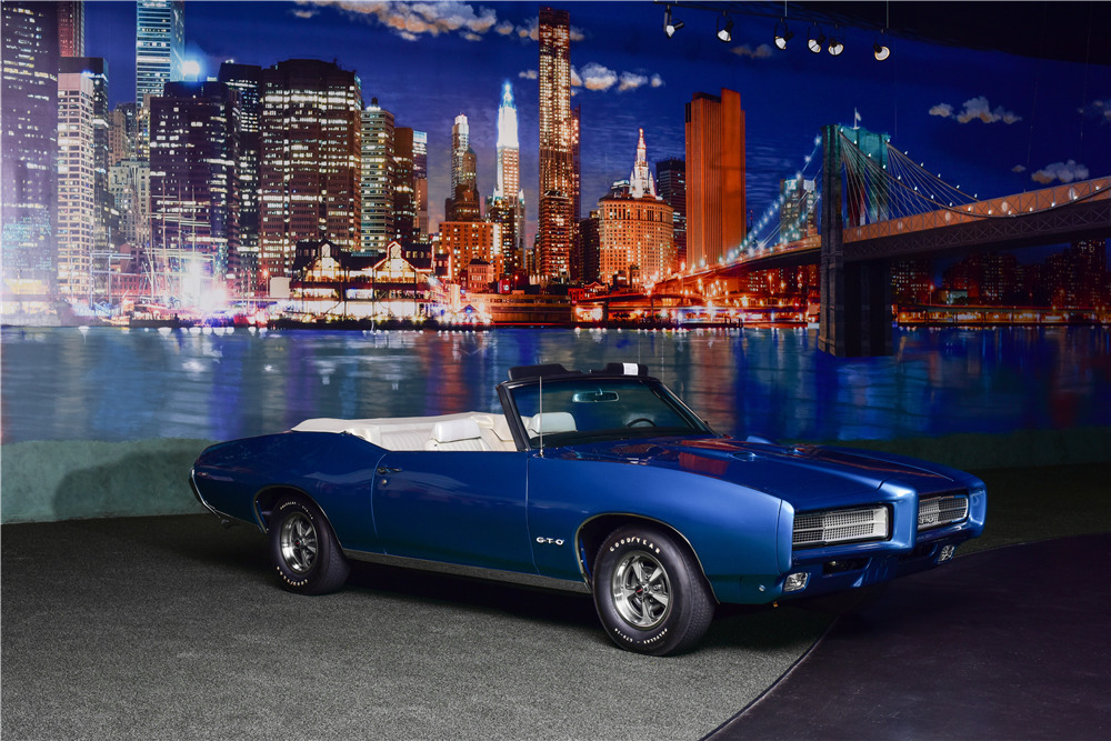 1969 PONTIAC GTO CONVERTIBLE - Front 3/4 - 217692