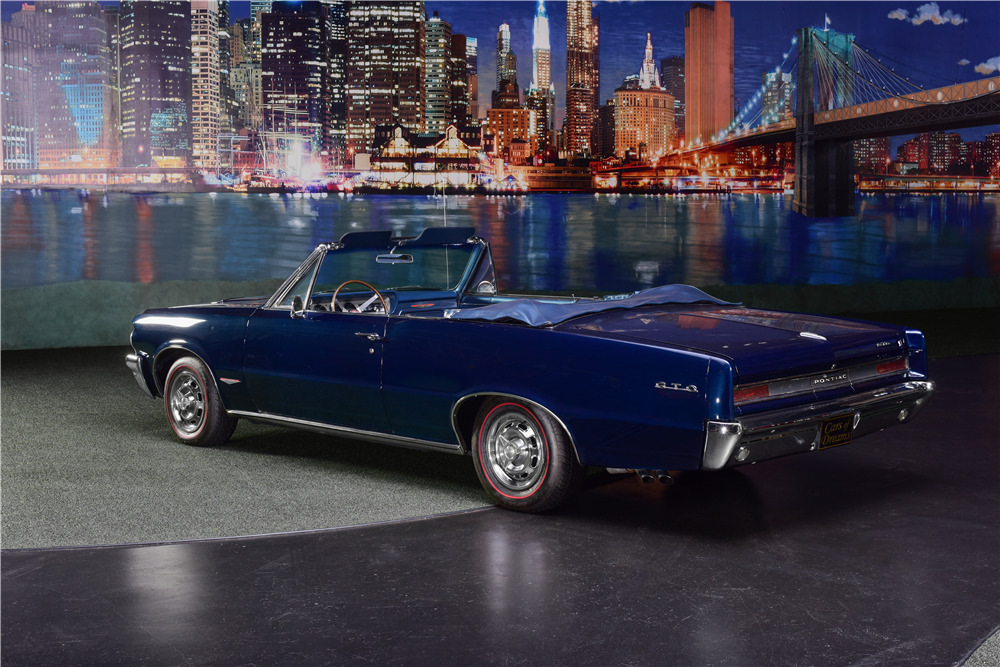 1964 PONTIAC GTO CONVERTIBLE - Rear 3/4 - 217712