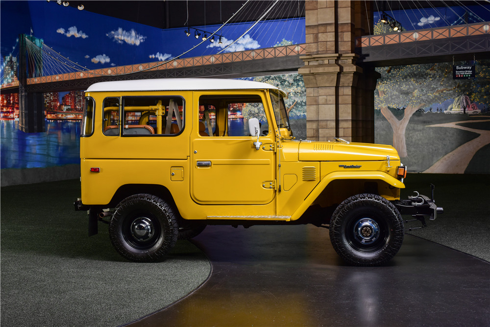 1980 TOYOTA LAND CRUISER FJ40 - Side Profile - 217723