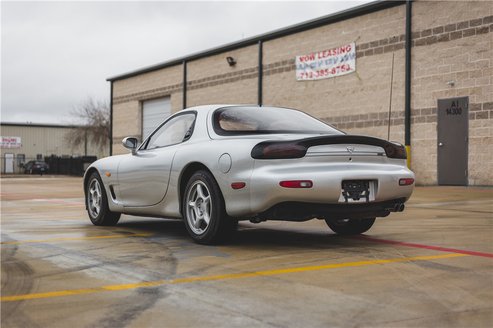 1992 MAZDA RX7 - Rear 3/4 - 217764
