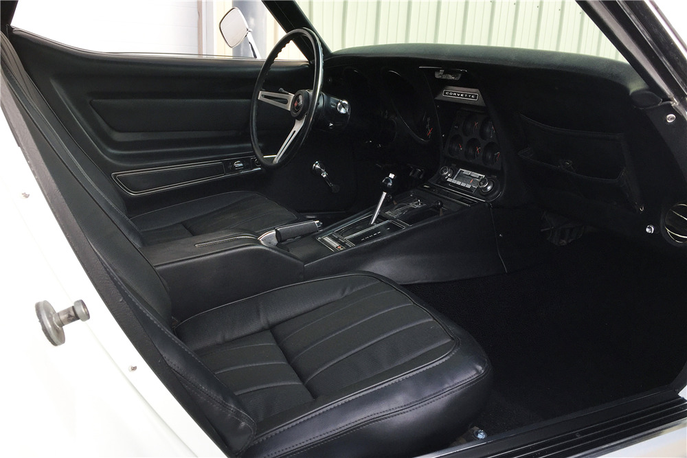 1969 CHEVROLET CORVETTE 350/300 CONVERTIBLE - Interior - 217784