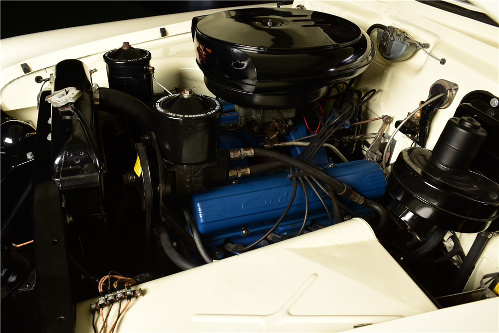 1952 CADILLAC SERIES 62 CONVERTIBLE - Engine - 217875