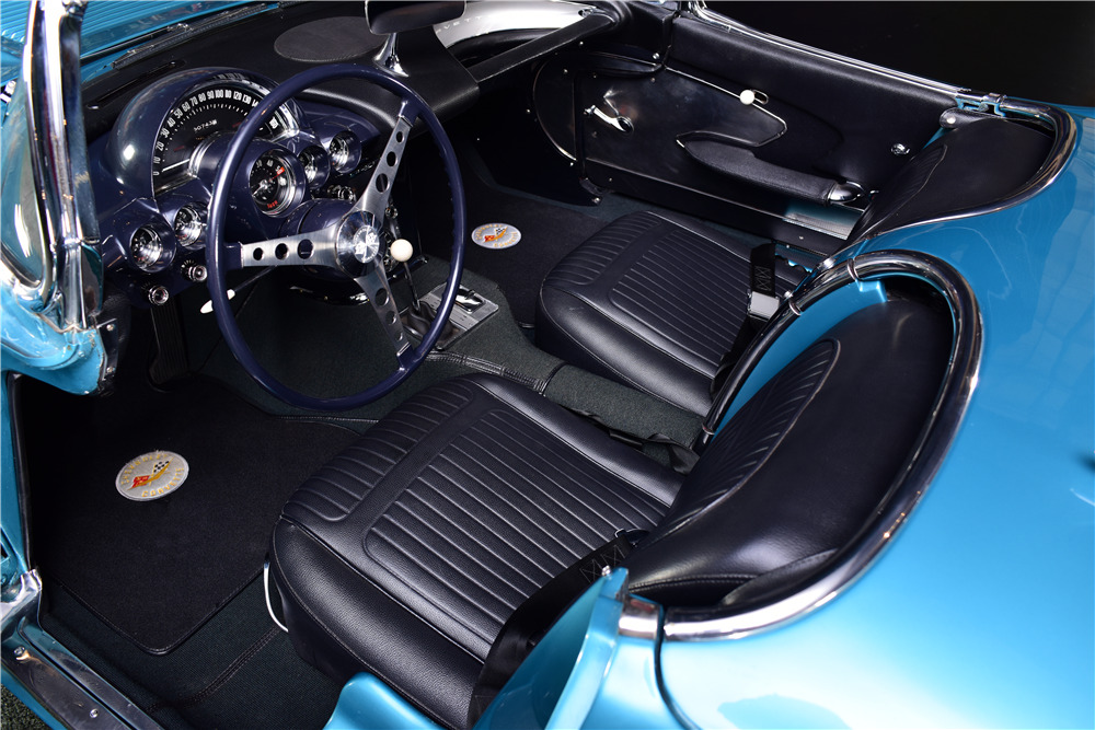 1958 CHEVROLET CORVETTE 283/245 CONVERTIBLE - Interior - 217882