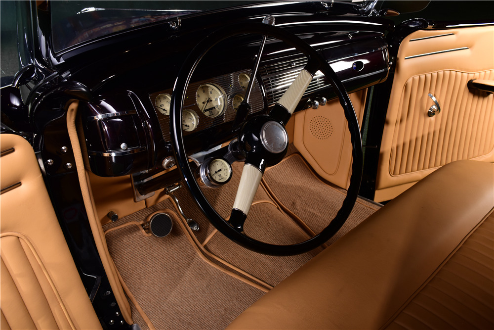 1936 FORD CUSTOM CONVERTIBLE - Interior - 217894