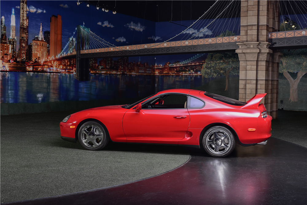 1994 TOYOTA SUPRA TWIN-TURBO LIFTBACK - 217911