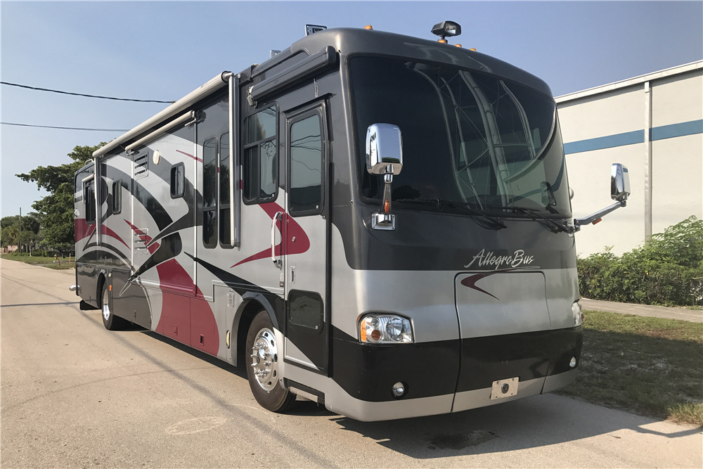2004 TIFFIN ALLEGRO BUS - Front 3/4 - 217917
