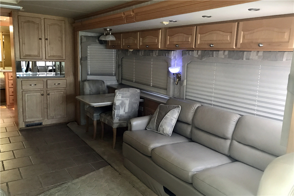 2004 TIFFIN ALLEGRO BUS - Interior - 217917