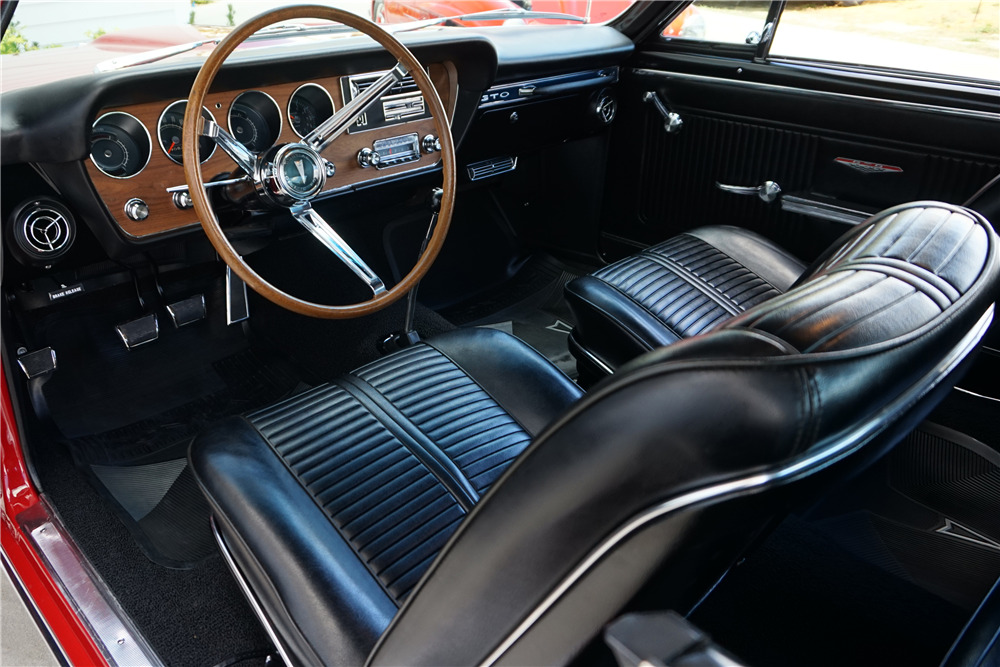 1966 PONTIAC GTO - Interior - 217936