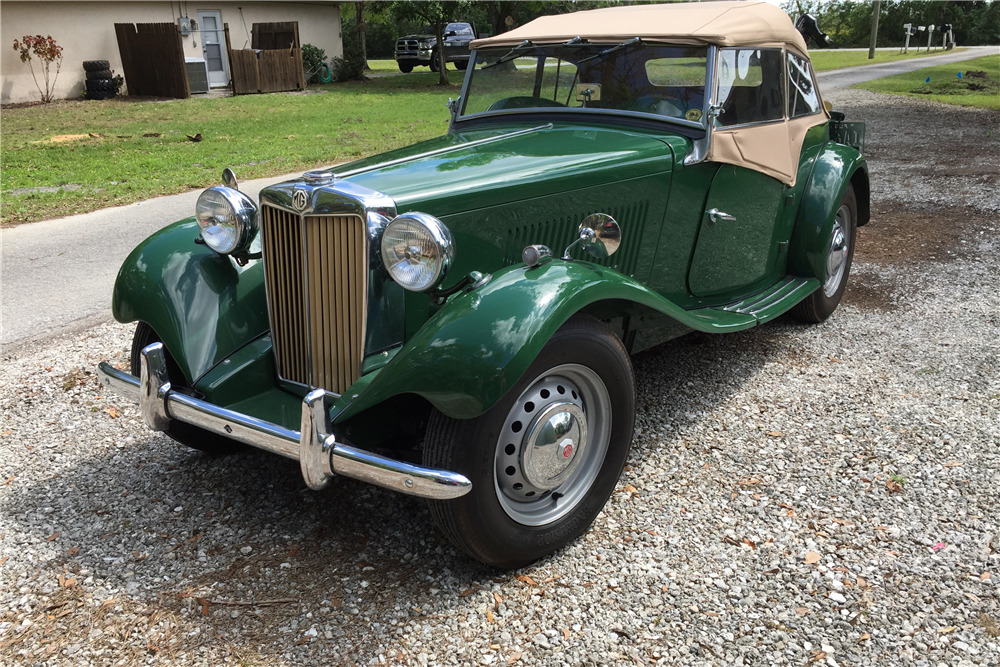 1953 MG TD ROADSTER - Front 3/4 - 217978