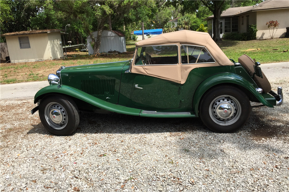 1953 MG TD ROADSTER - Side Profile - 217978