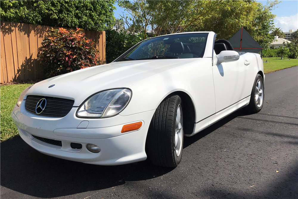 2001 MERCEDES-BENZ SLK320 ROADSTER - Front 3/4 - 218018