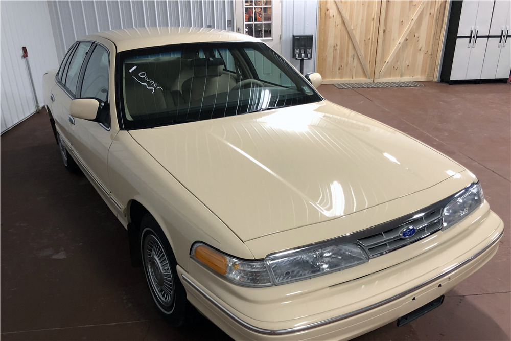 1997 FORD CROWN VICTORIA - Misc 1 - 218067