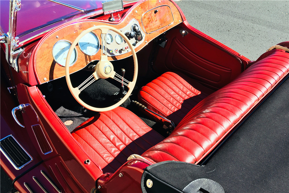 1952 MG TD ROADSTER - Interior - 218152