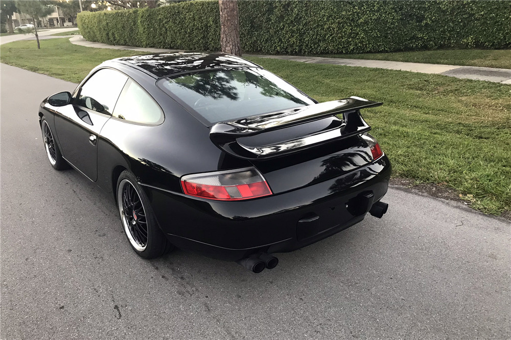 1999 PORSCHE 911 CARRERA - Rear 3/4 - 218163
