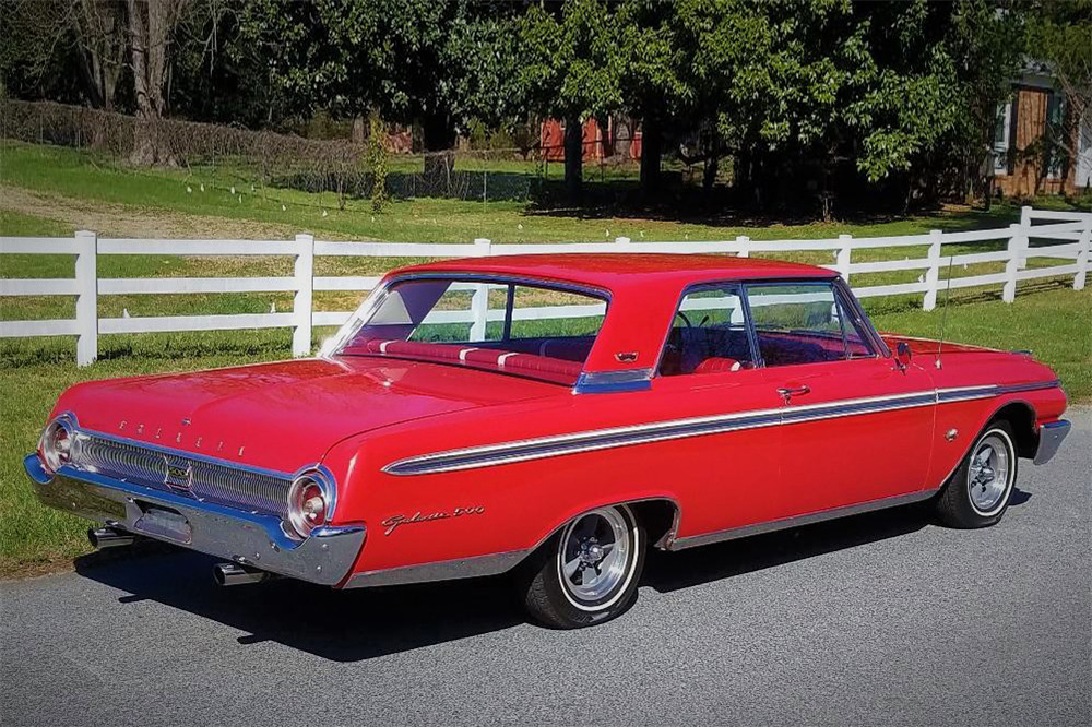 1962 FORD GALAXIE 500 - Rear 3/4 - 218176