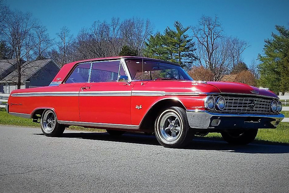 1962 FORD GALAXIE 500 - Side Profile - 218176