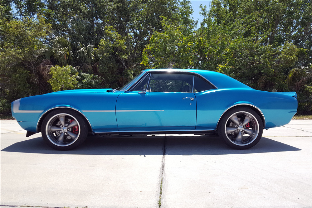 1967 CHEVROLET CAMARO CUSTOM COUPE - Front 3/4 - 218182