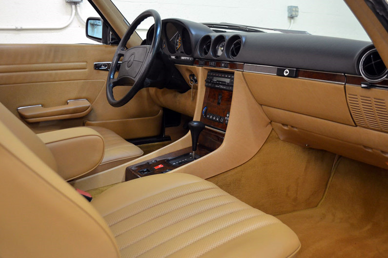 1988 MERCEDES-BENZ 560SL ROADSTER - Interior - 218198