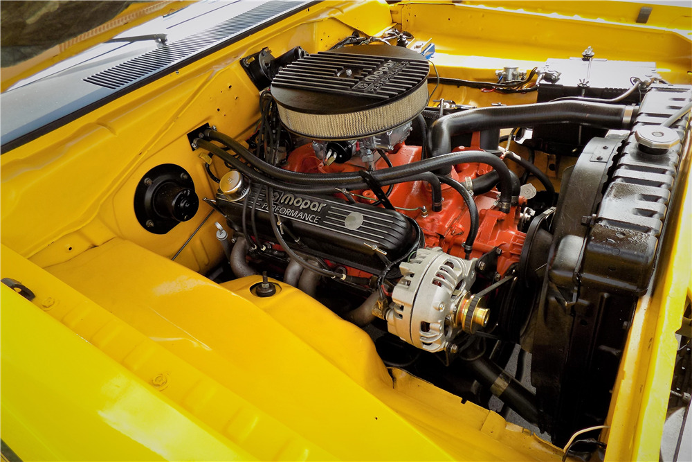 1970 PLYMOUTH DUSTER - Engine - 218204