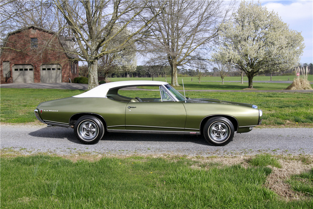 1968 PONTIAC LEMANS 2 DOOR - Side Profile - 218246