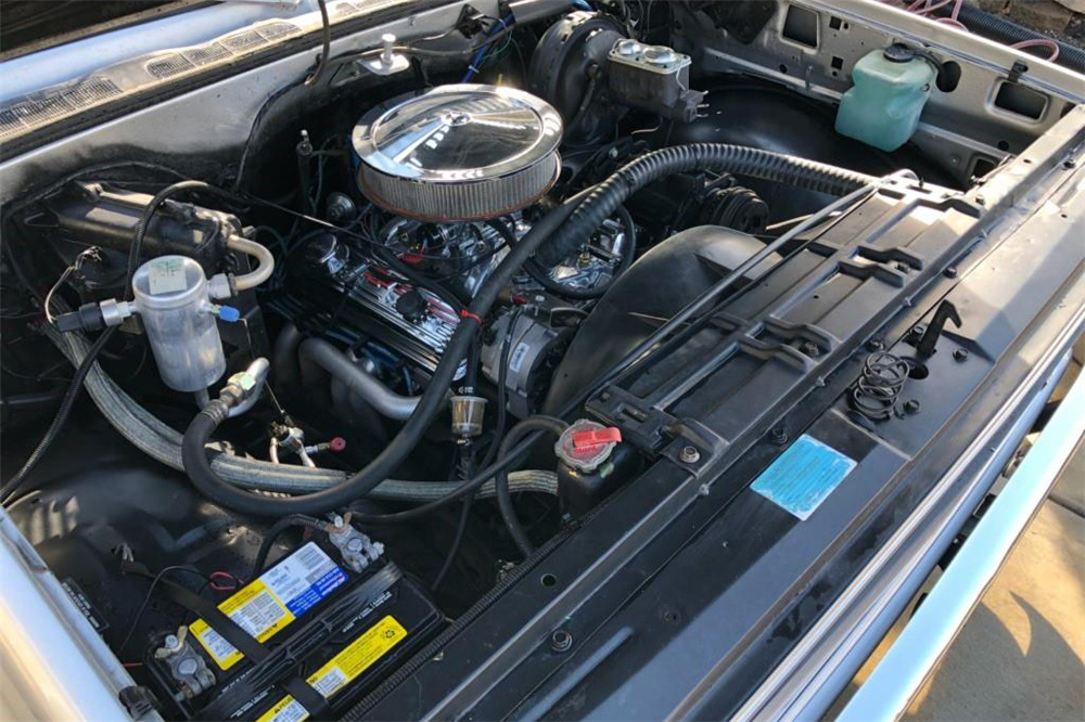 1979 CHEVROLET K5 CUSTOM BLAZER  - Engine - 218304