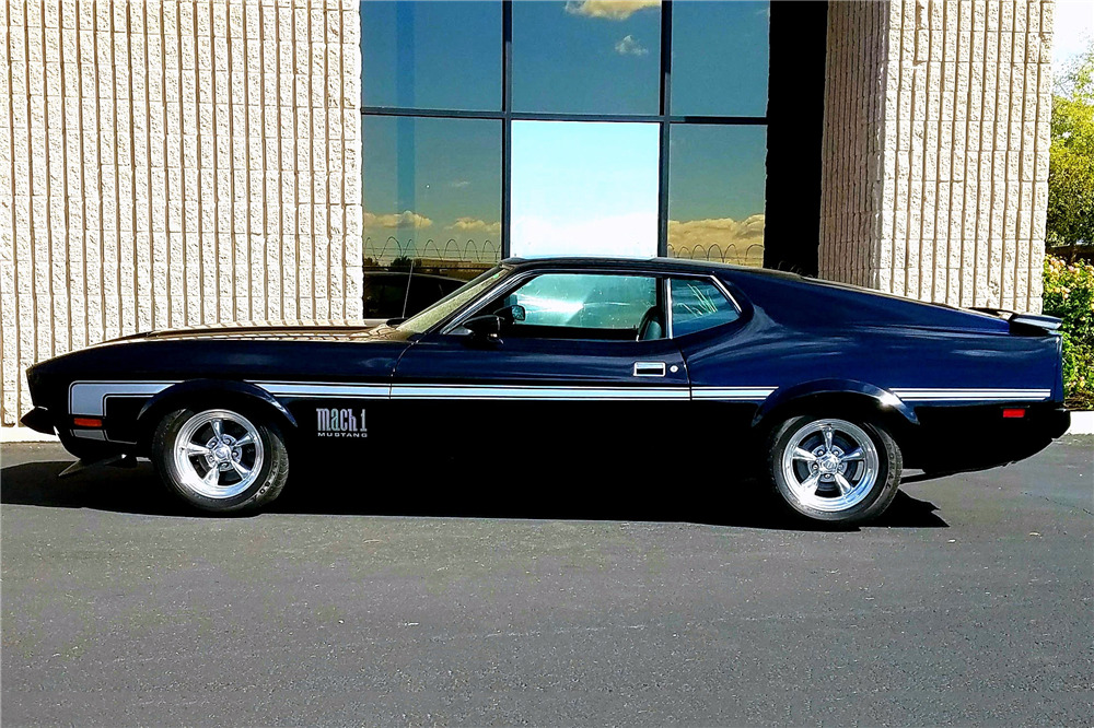 1972 FORD MUSTANG MACH 1 FASTBACK - Side Profile - 218372