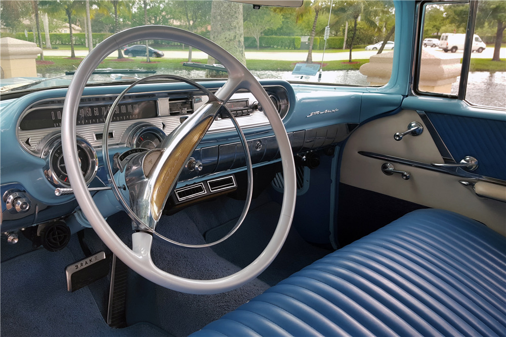 1957 PONTIAC STAR CHIEF - Interior - 218424