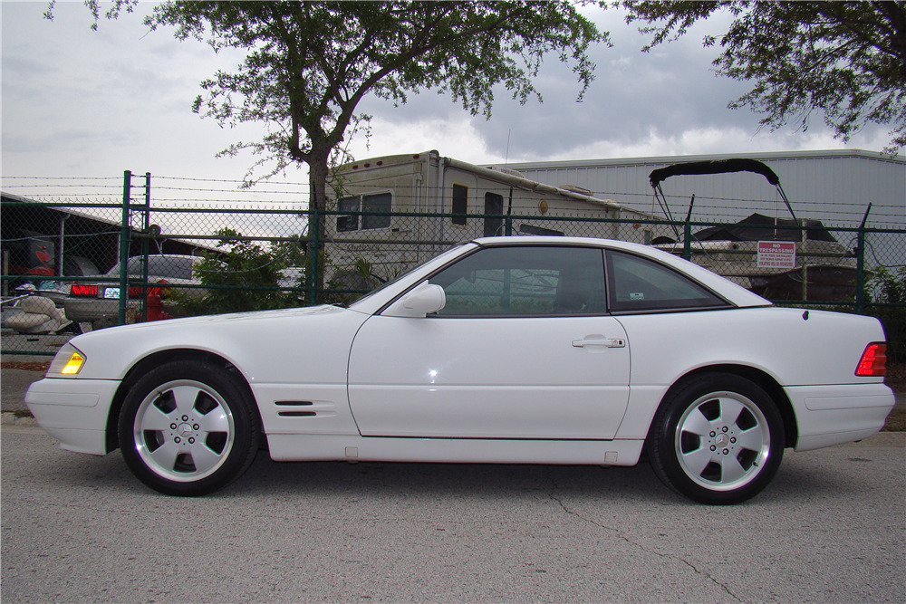 1999 MERCEDES-BENZ SL500 ROADSTER - Side Profile - 218630