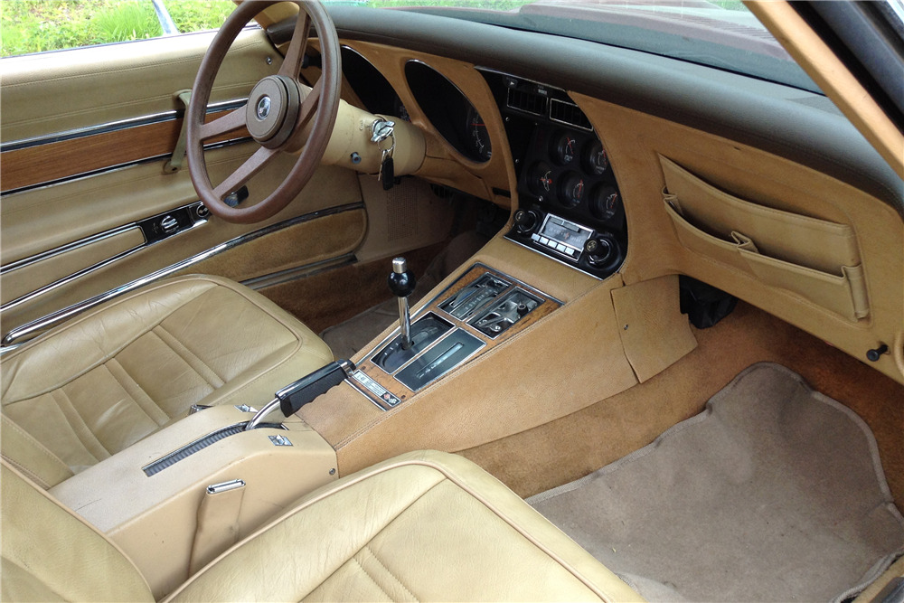 1976 CHEVROLET CORVETTE T-TOP COUPE - Interior - 219039