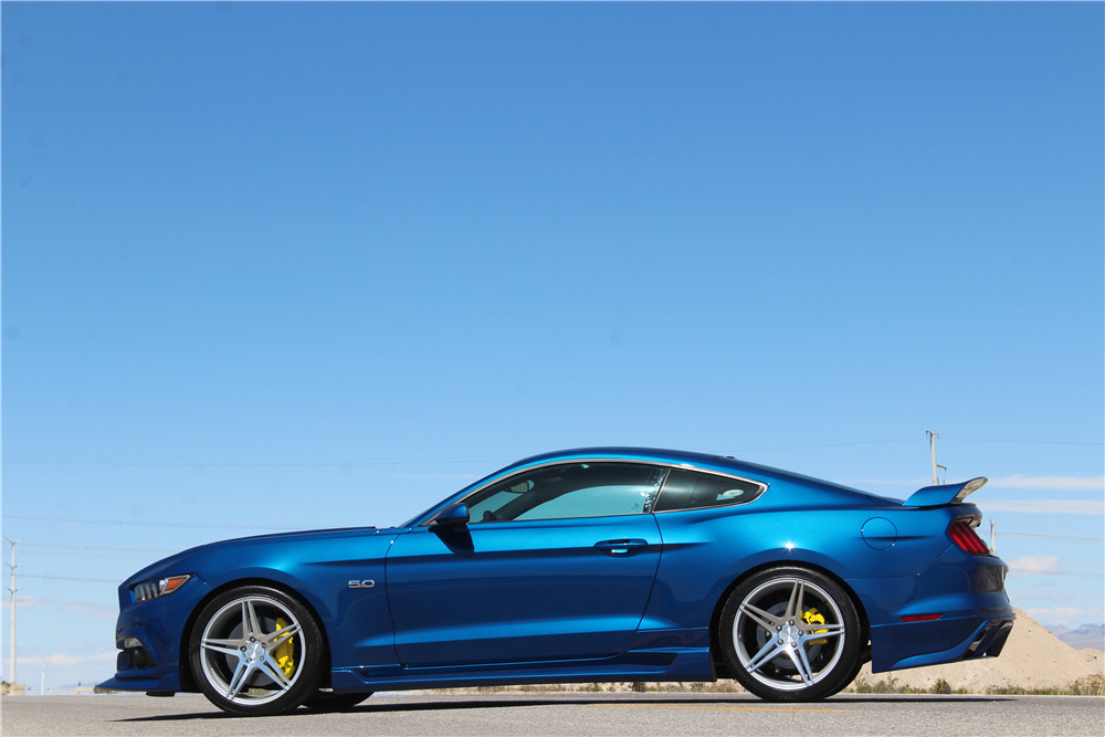 2017 FORD MUSTANG GT - Side Profile - 219064