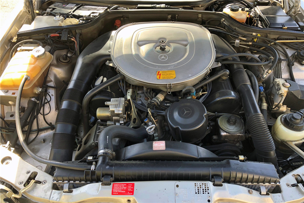 1991 MERCEDES-BENZ 560SEC - Engine - 219098