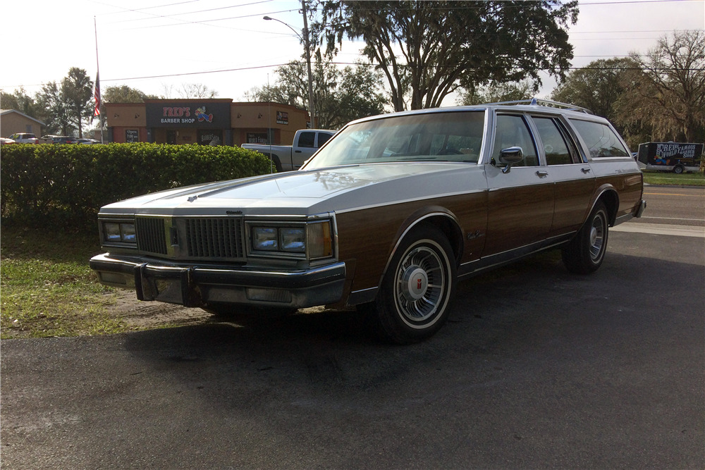 1990 OLDSMOBILE CUSTOM CRUISER - 219190