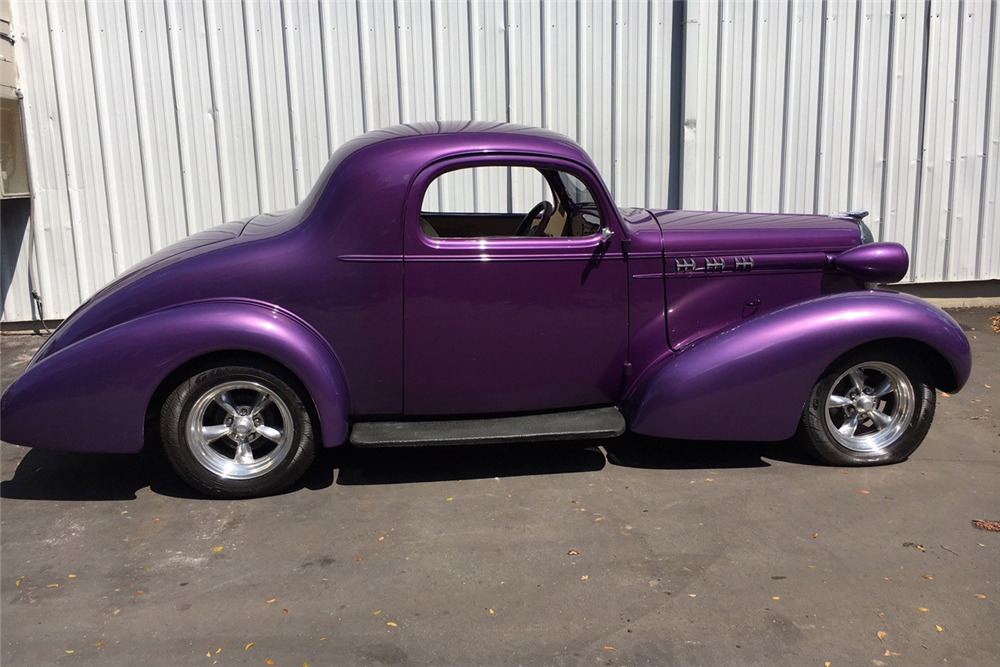 1936 OLDSMOBILE F-36 CUSTOM COUPE - 219234