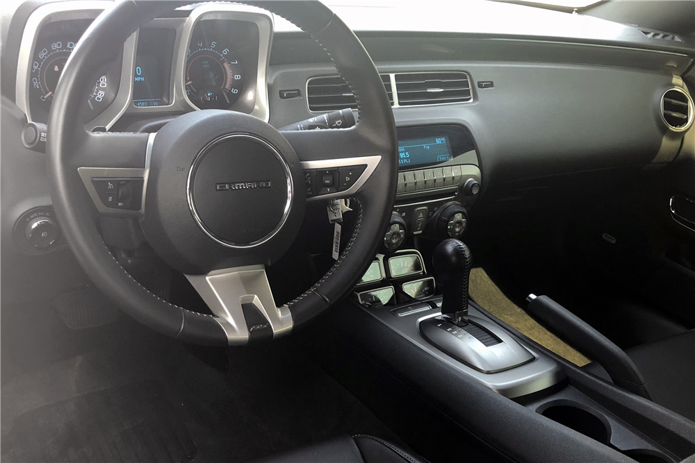 2010 CHEVROLET CAMARO PACE CAR - Interior - 219238