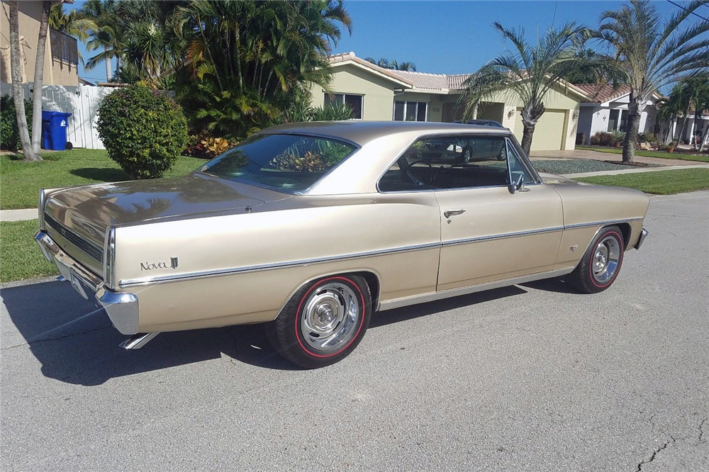 1967 CHEVROLET NOVA II - Rear 3/4 - 219641