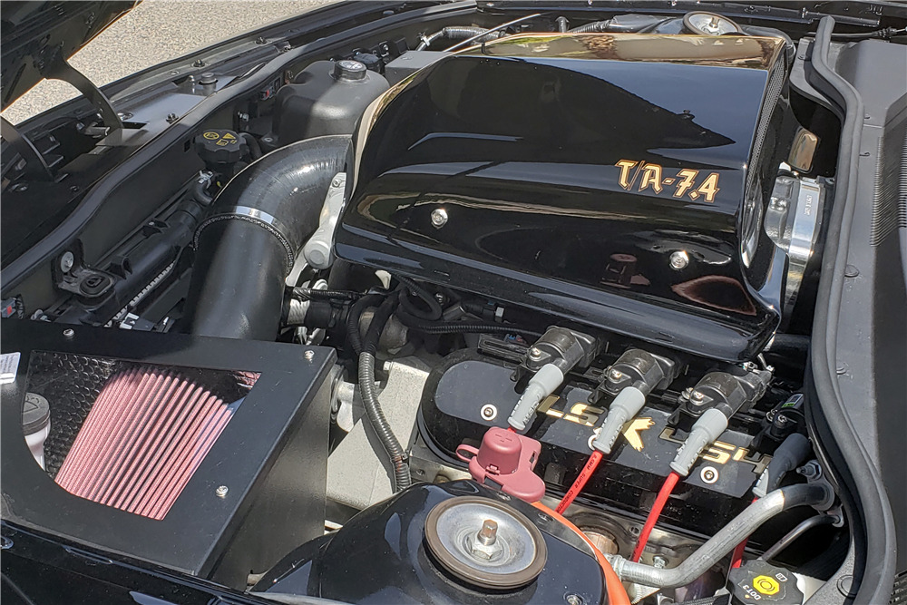 2015 CHEVROLET CAMARO CUSTOM COUPE - Engine - 219822