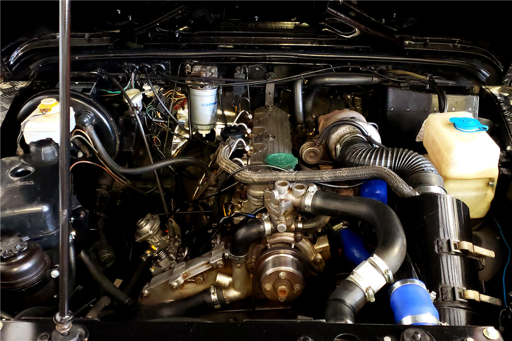 1991 LAND ROVER DEFENDER 110 CUSTOM PICKUP - Engine - 219823