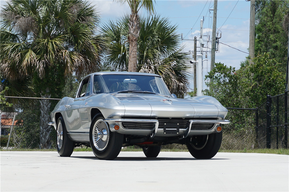 1963 CHEVROLET CORVETTE 327/340 SPLIT-WINDOW COUPE - Misc 5 - 219920