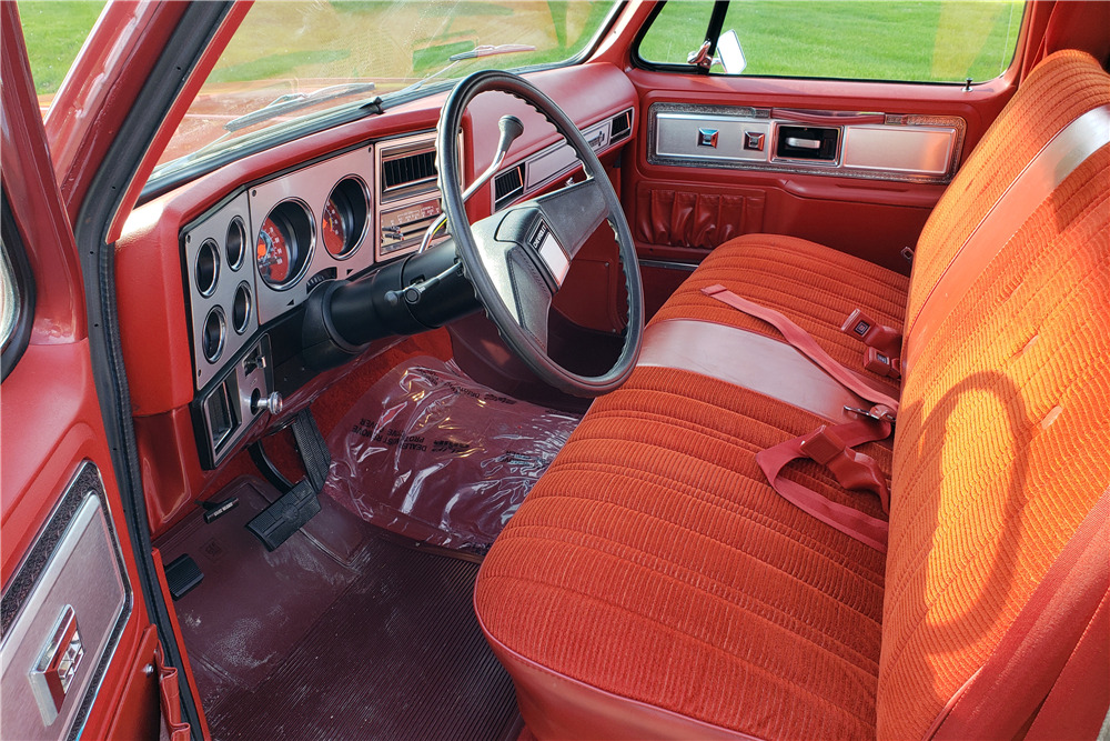 1978 CHEVROLET C10 PICKUP - Interior - 219930