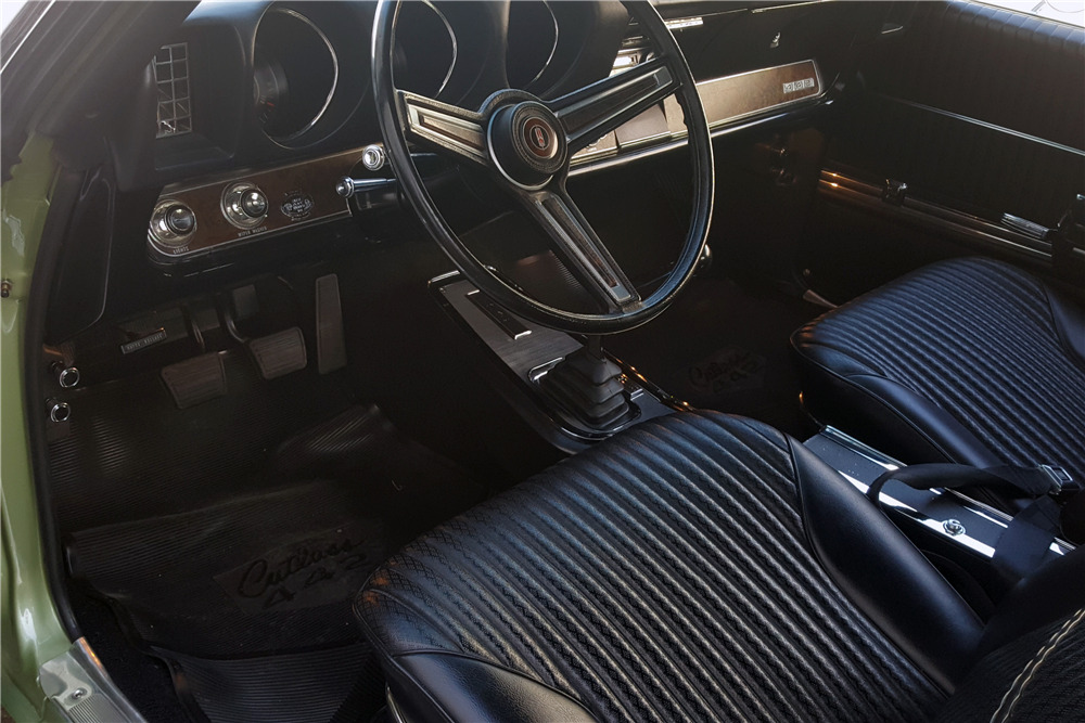 1969 OLDSMOBILE 442 CONVERTIBLE - Interior - 219960
