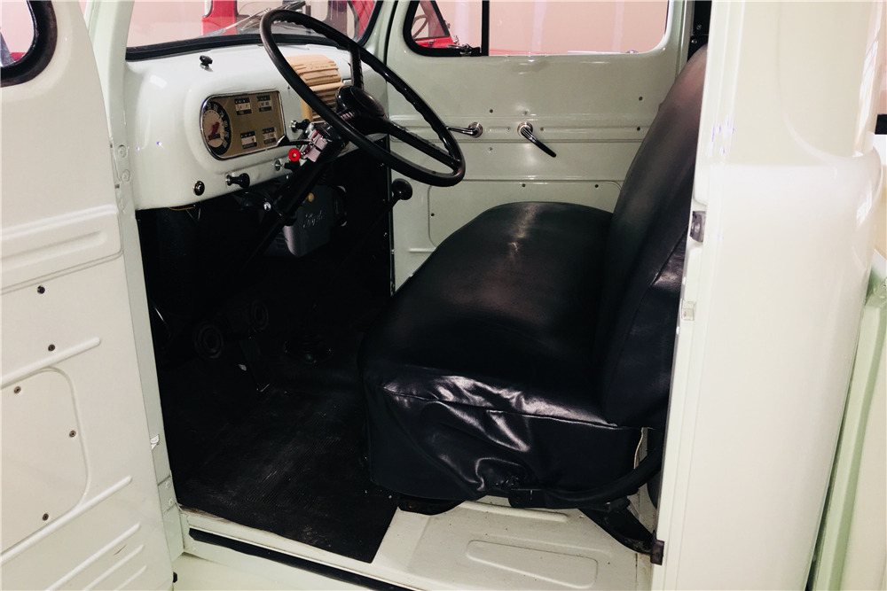 1949 FORD F-1 PICKUP - Interior - 220066
