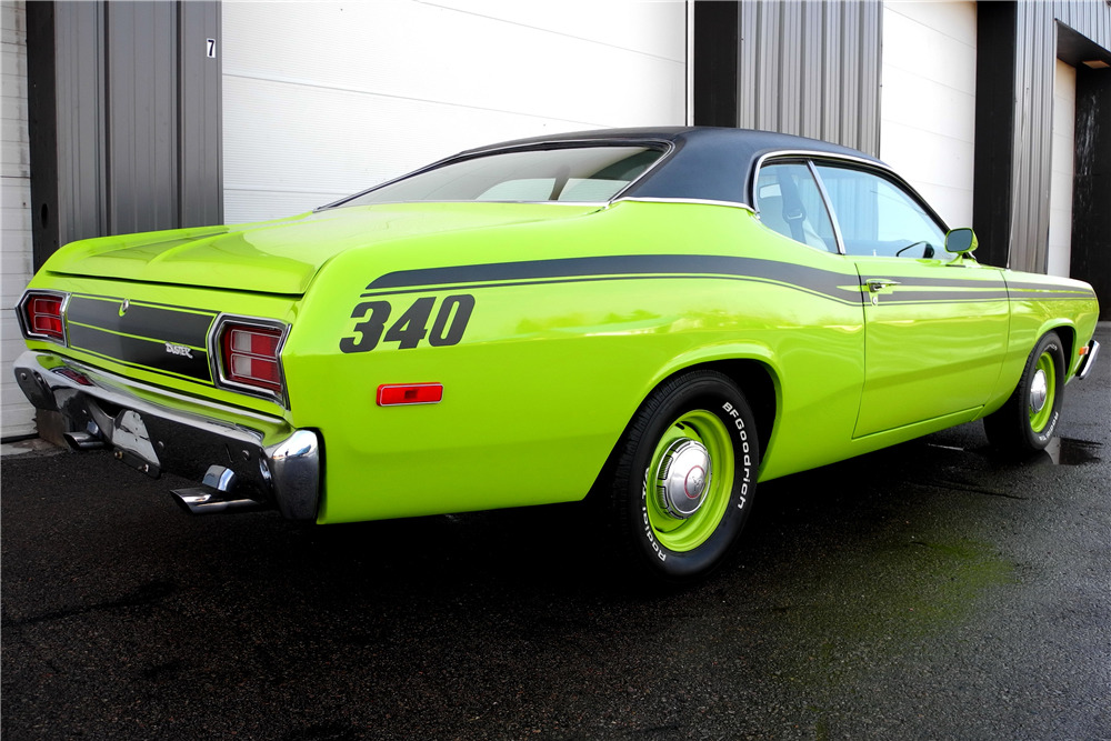 1973 PLYMOUTH DUSTER - Rear 3/4 - 220073