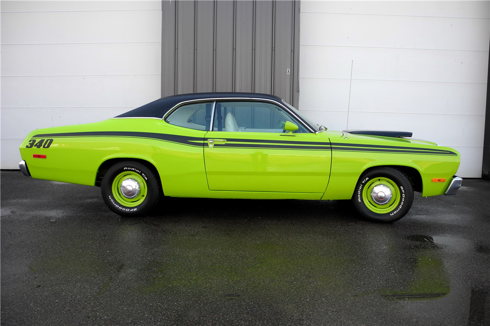 1973 PLYMOUTH DUSTER - Side Profile - 220073