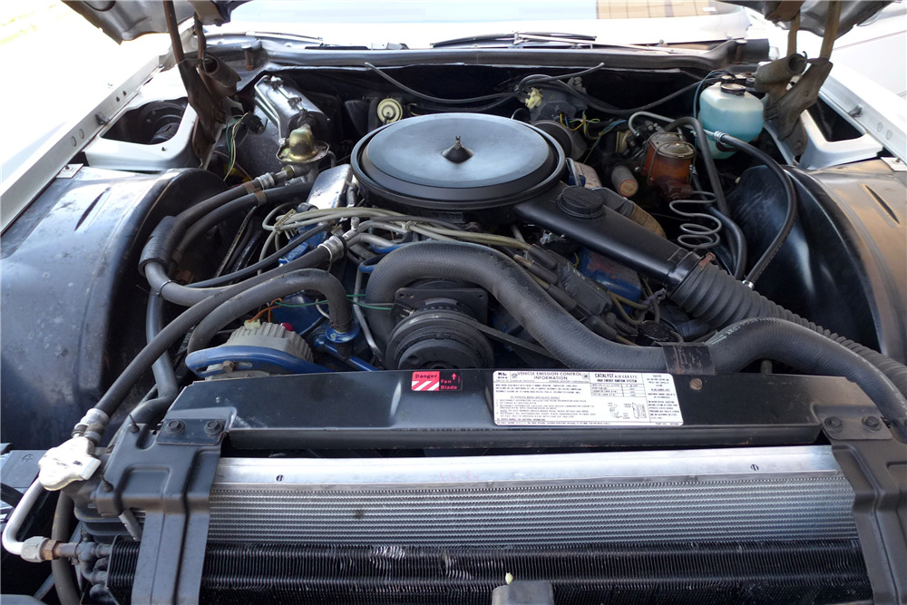 1976 CADILLAC ELDORADO - Engine - 220107