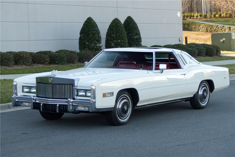 1976 CADILLAC ELDORADO - Front 3/4 - 220107