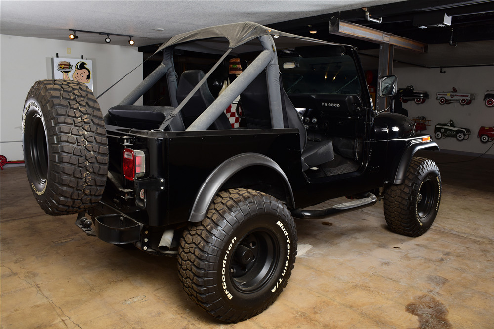 1986 JEEP CJ7 - Rear 3/4 - 220145