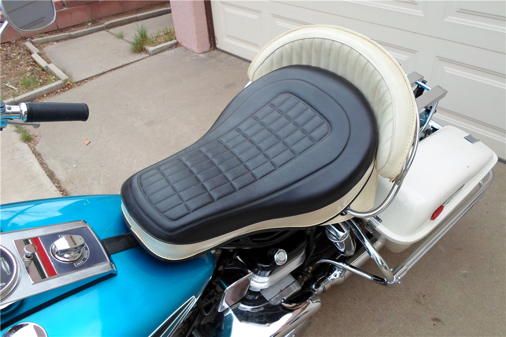 1971 HARLEY-DAVIDSON ELECTRA GLIDE FLH MOTORCYCLE - Interior - 220209