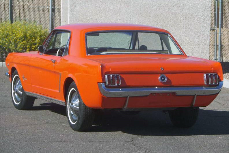 1965 FORD MUSTANG - Rear 3/4 - 220226