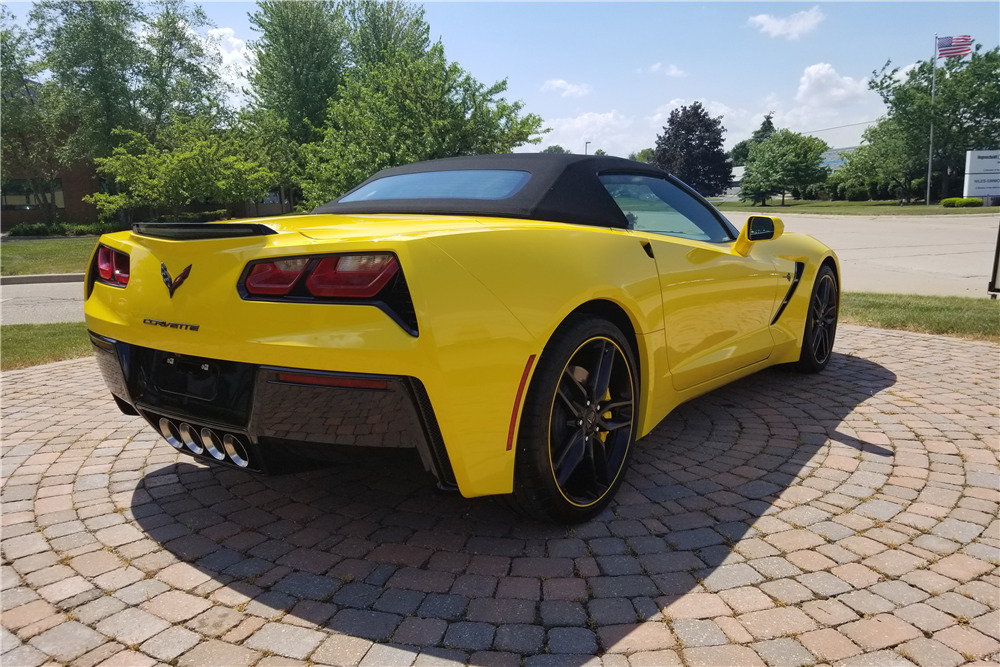 2018 CHEVROLET CORVETTE STINGRAY CONVERTIBLE - Rear 3/4 - 220233