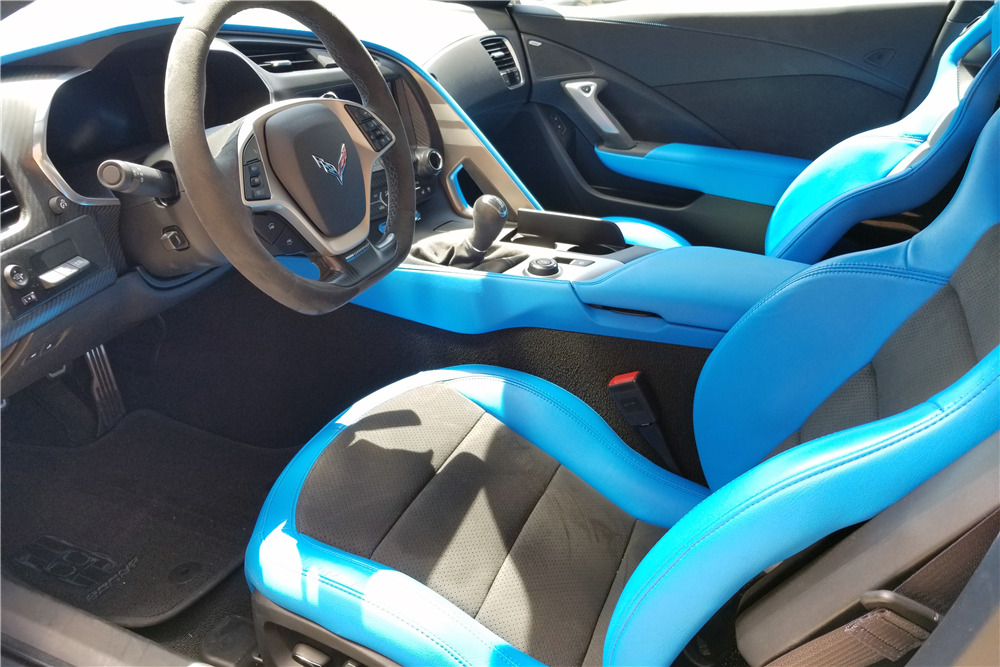 2017 CHEVROLET CORVETTE GRAND SPORT COUPE Interior 220235 2017 CHEVROLET CORVETTE GRAND SPORT COUPE Interior 220235